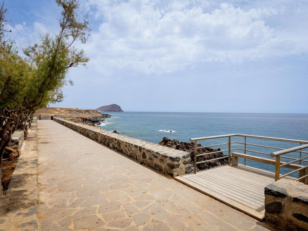 Las Rocas By The Ocean, Wifi And Sea View Los Abrigos Bagian luar foto
