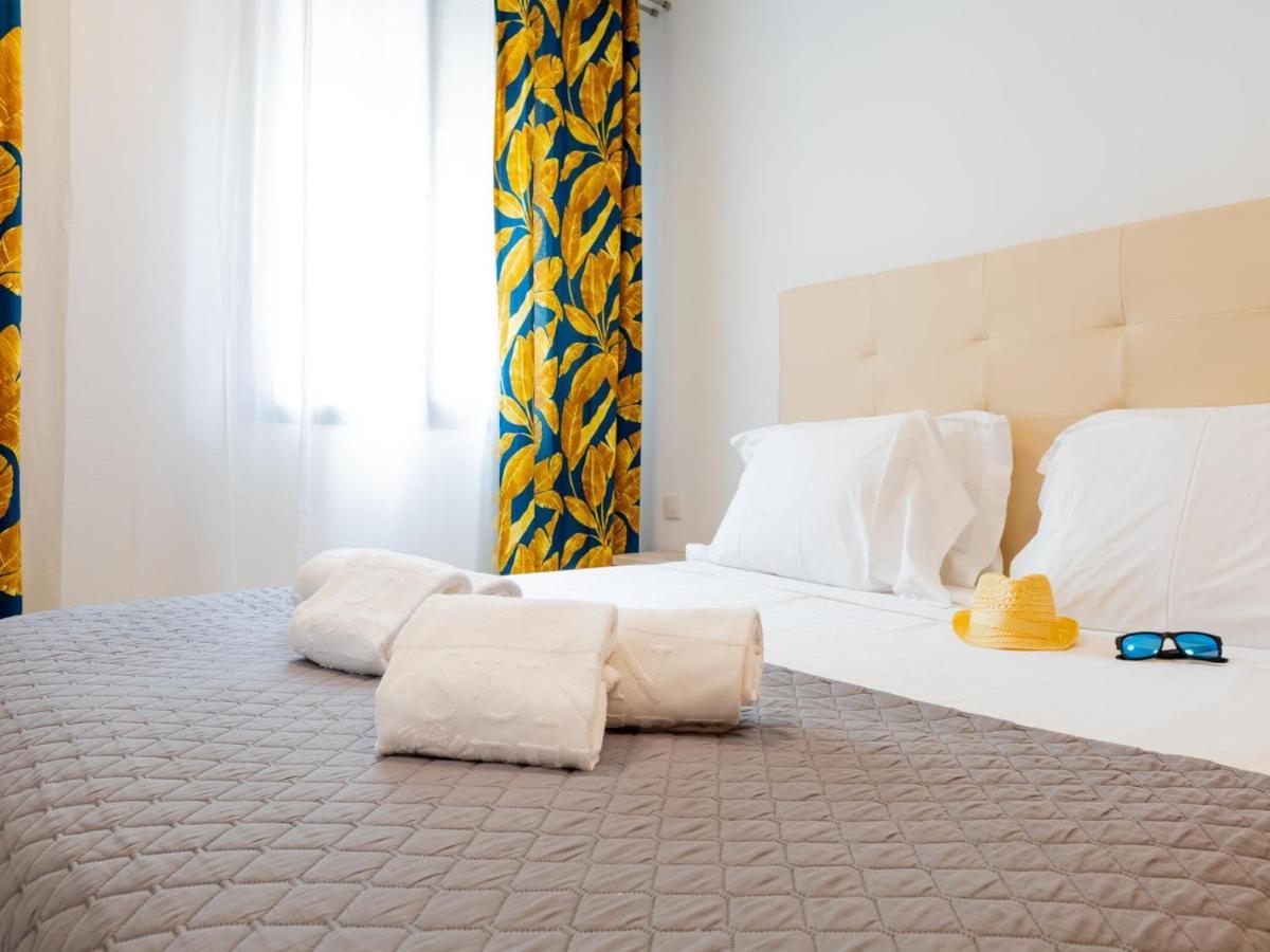Las Rocas By The Ocean, Wifi And Sea View Los Abrigos Bagian luar foto