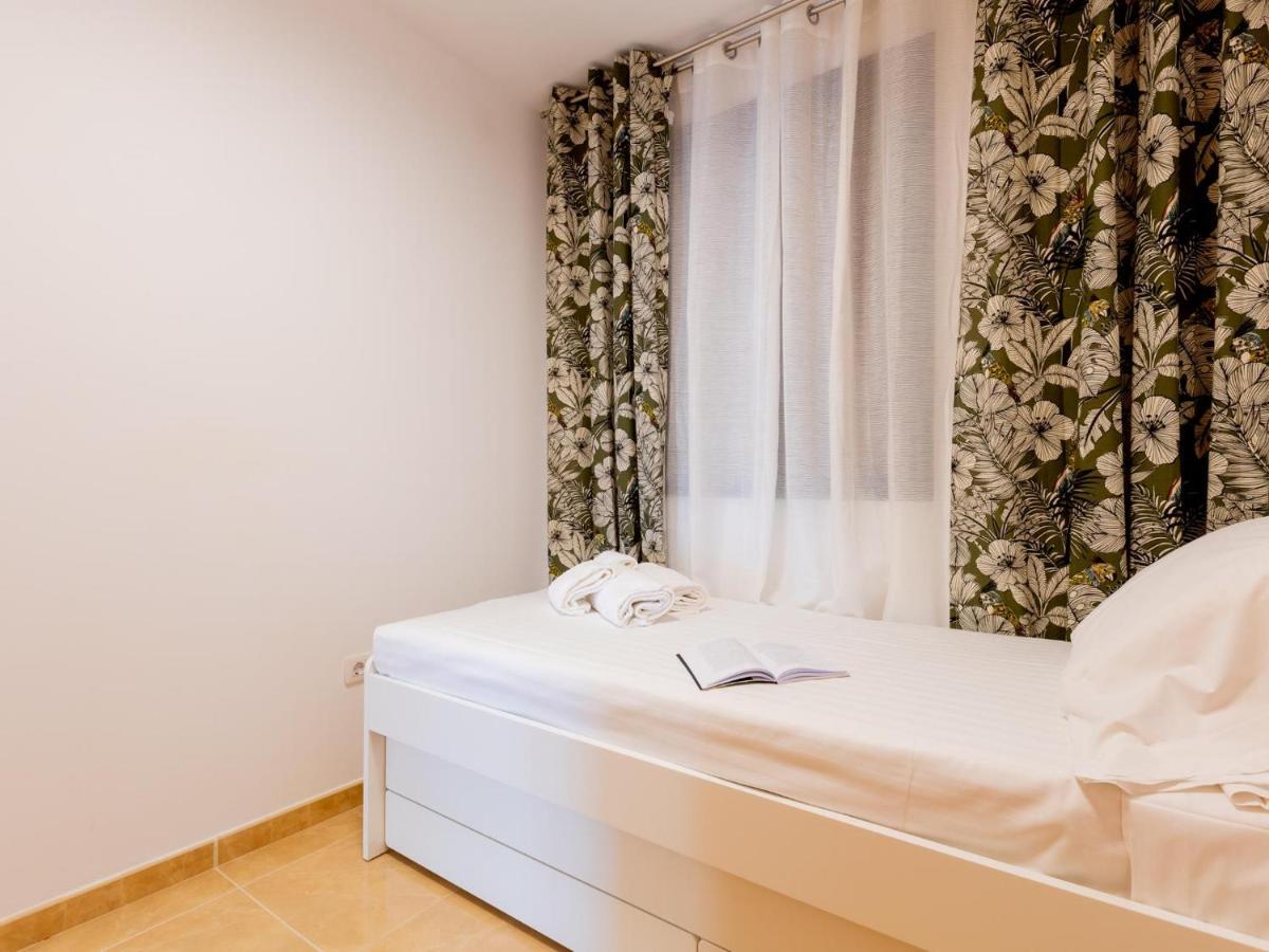 Las Rocas By The Ocean, Wifi And Sea View Los Abrigos Bagian luar foto
