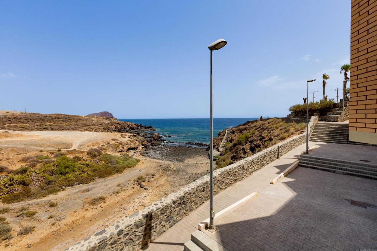 Las Rocas By The Ocean, Wifi And Sea View Los Abrigos Bagian luar foto