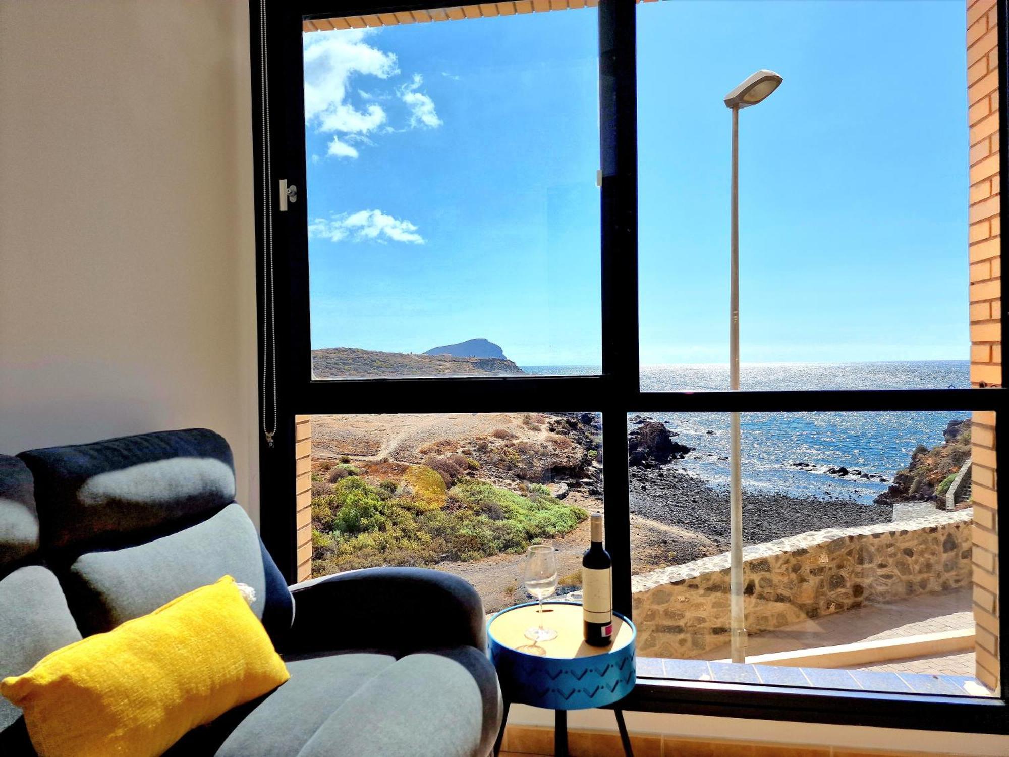 Las Rocas By The Ocean, Wifi And Sea View Los Abrigos Bagian luar foto