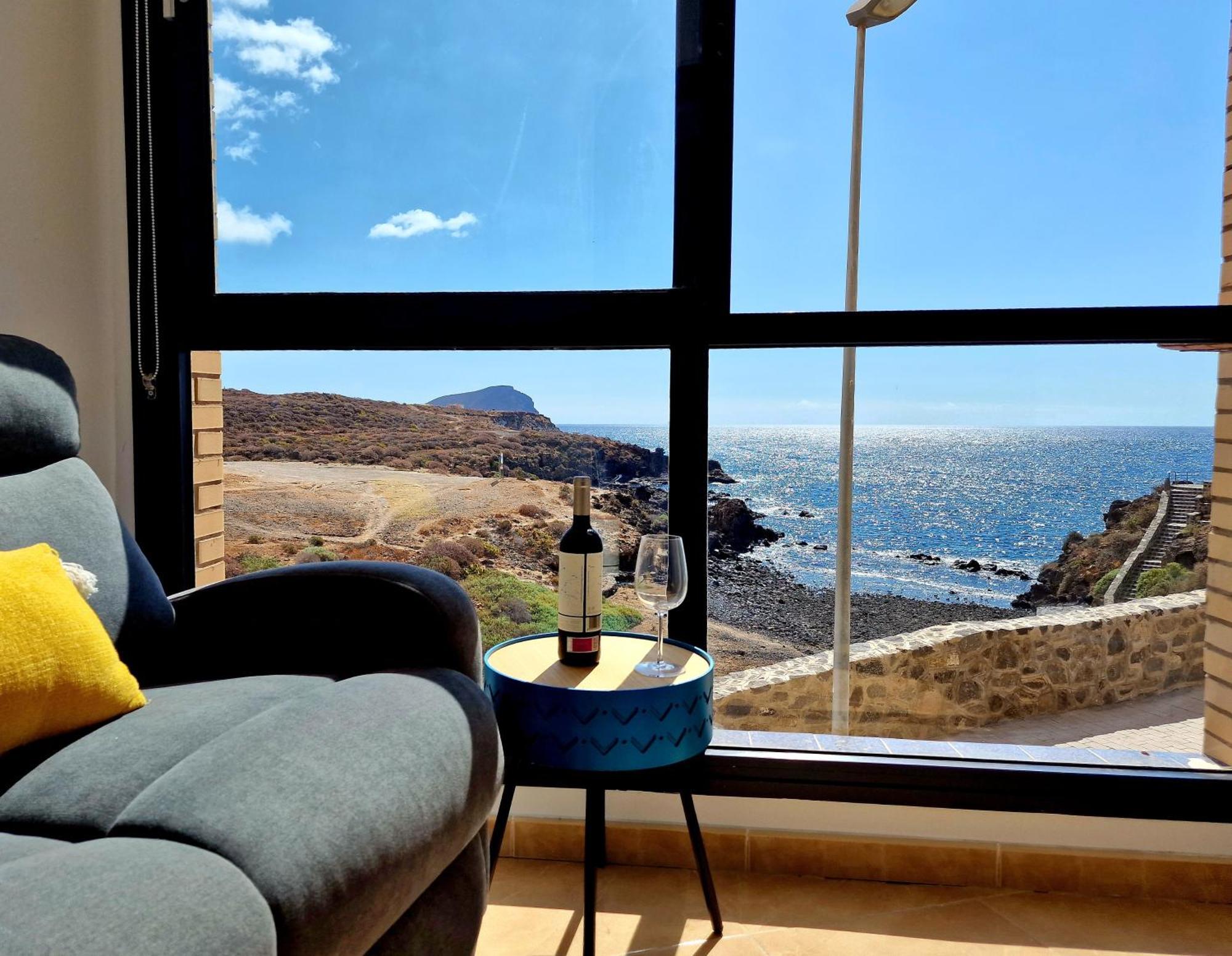 Las Rocas By The Ocean, Wifi And Sea View Los Abrigos Bagian luar foto